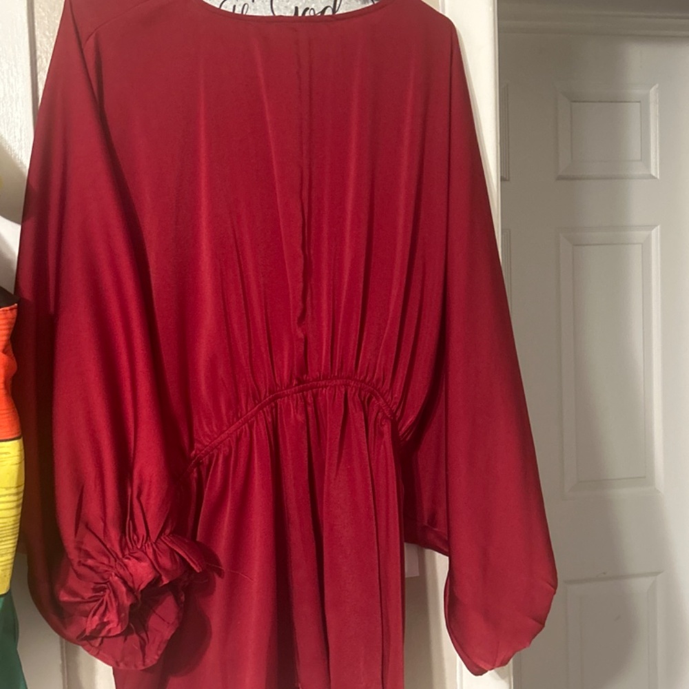 Top - Picture 2 of 4